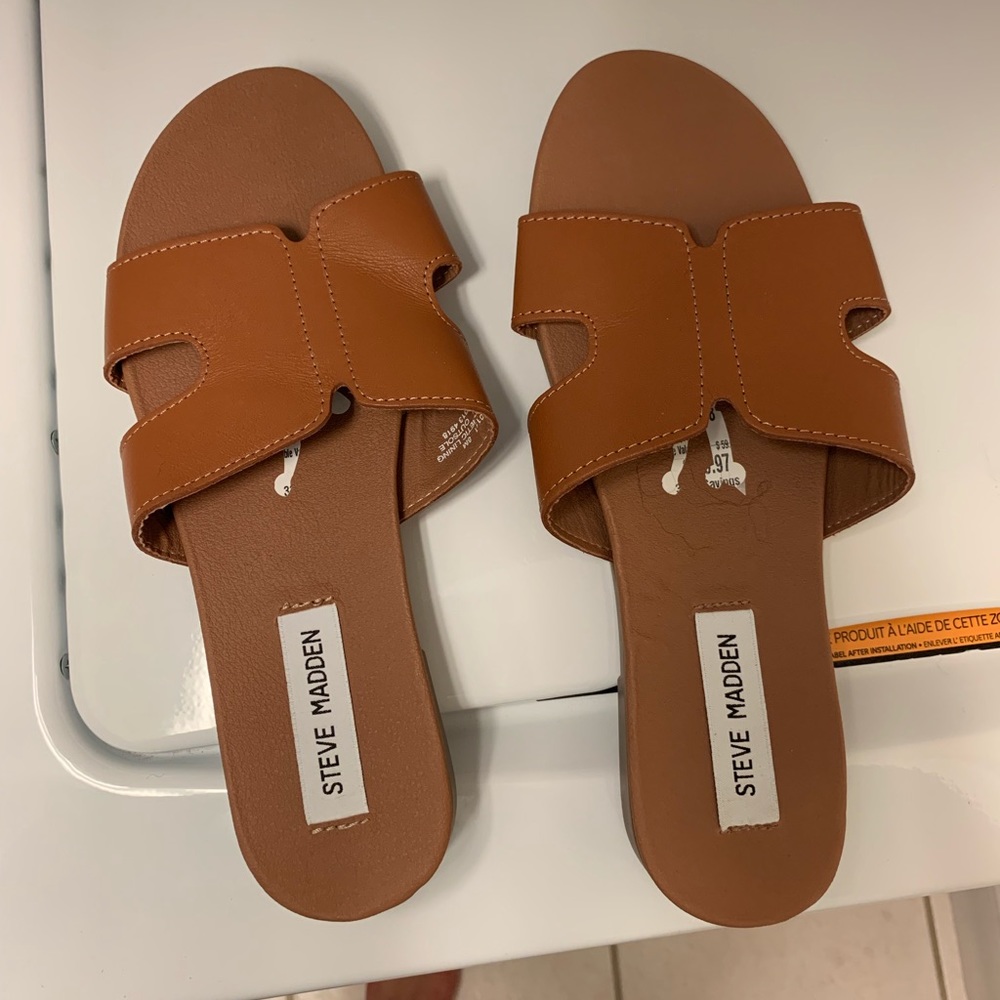 Brand New GREECE Steve Madden sandals